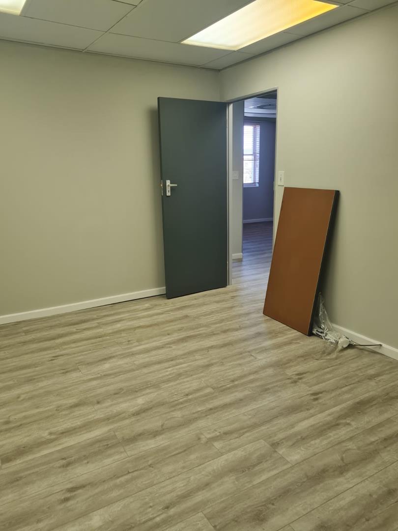 To Let Commercial Property for Rent in Wynberg Western Cape